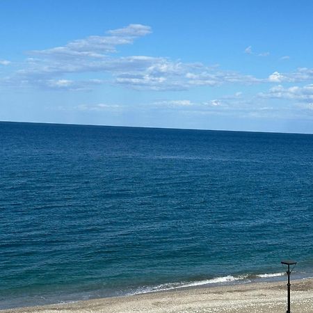 Amelia Beach Apartments Agios Ioannis  外观 照片