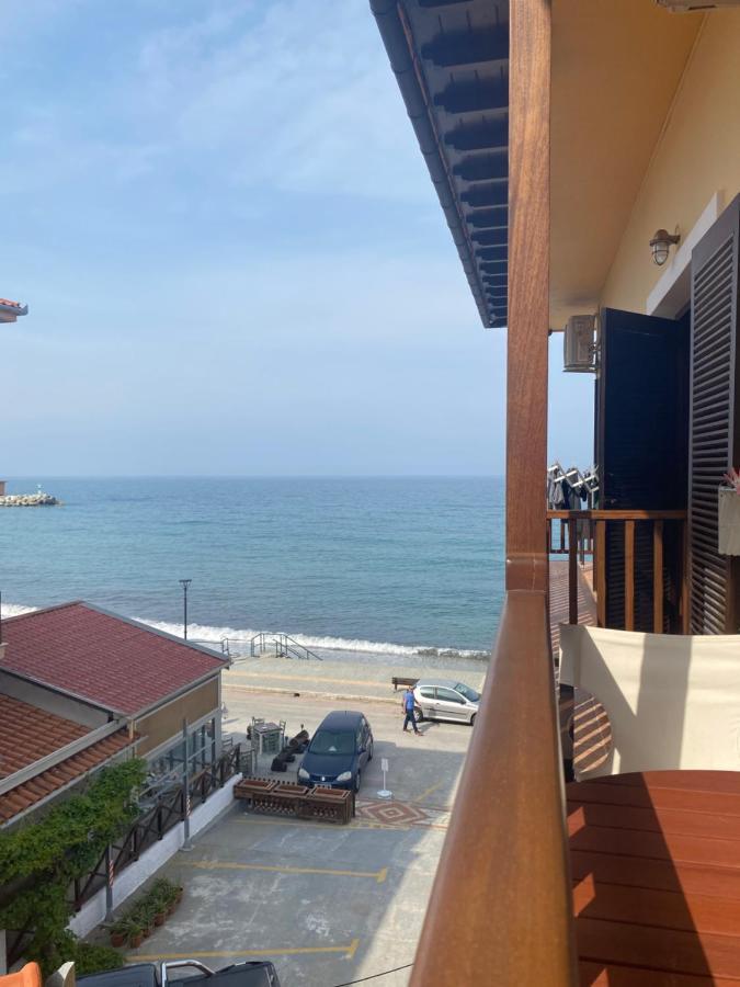 Amelia Beach Apartments Agios Ioannis  外观 照片