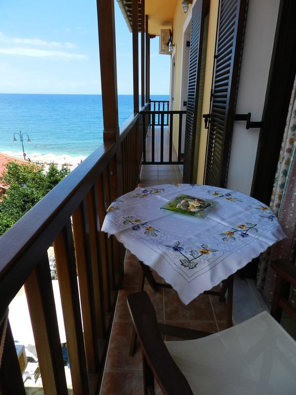 Amelia Beach Apartments Agios Ioannis  外观 照片